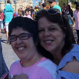 Meet your Posher, Mayra de la c